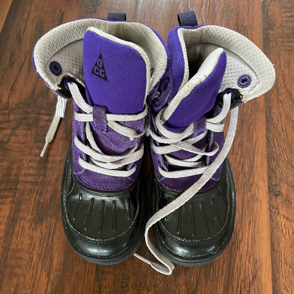 Nike ACG Woodside boots